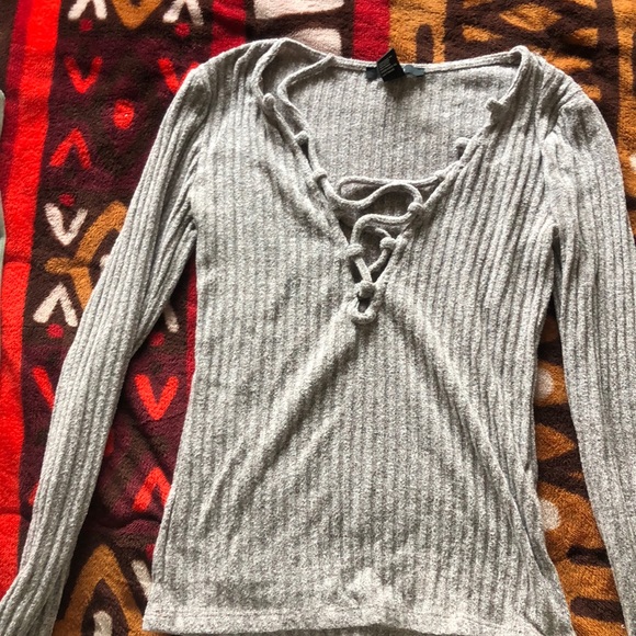 Top - Picture 1 of 1